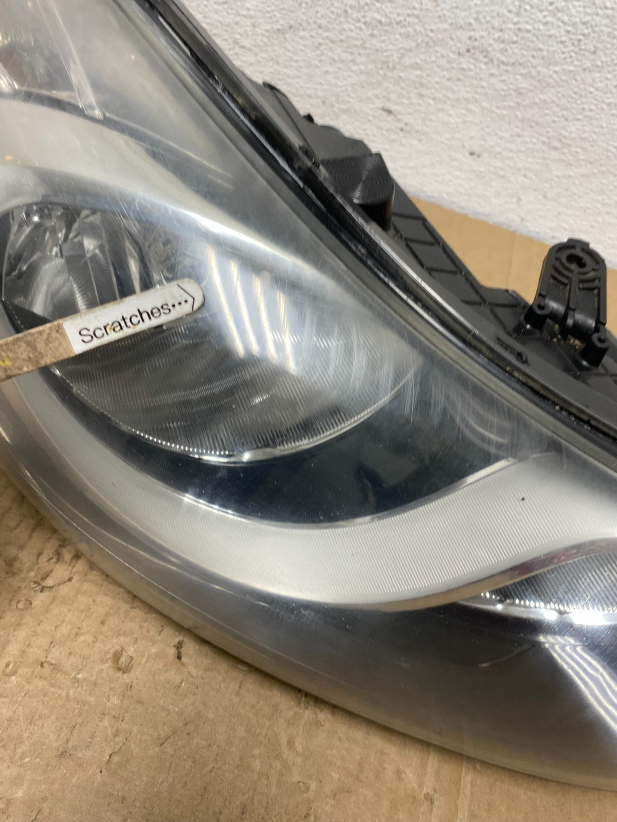 2011 2012 2013 Hyundai Elantra Right Passenger Headlight Oem AC3843 DW3