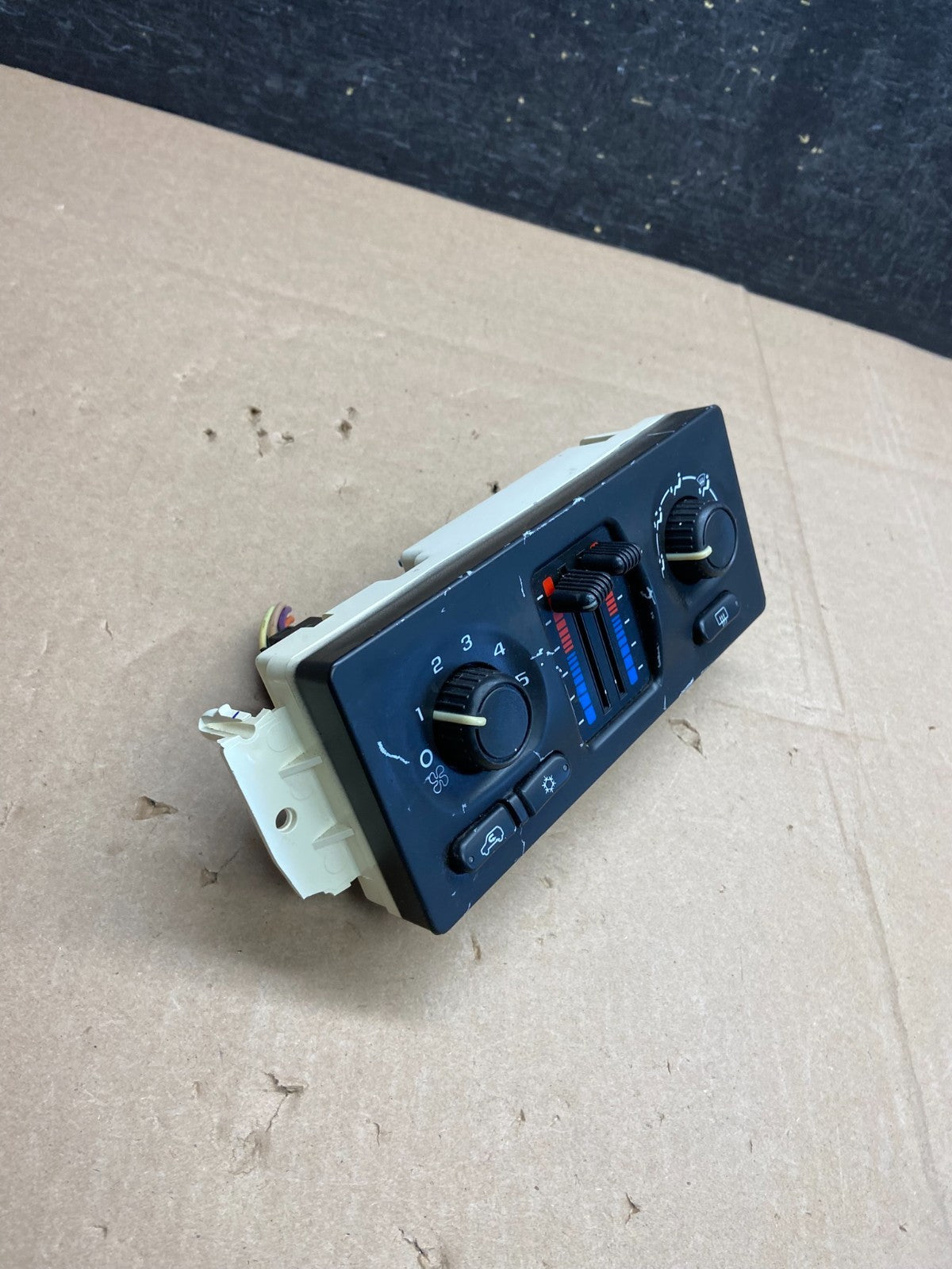 2003 to 2006 Chevrolet Silverado HVAC Heater Climate Control Module AI3175 DG4