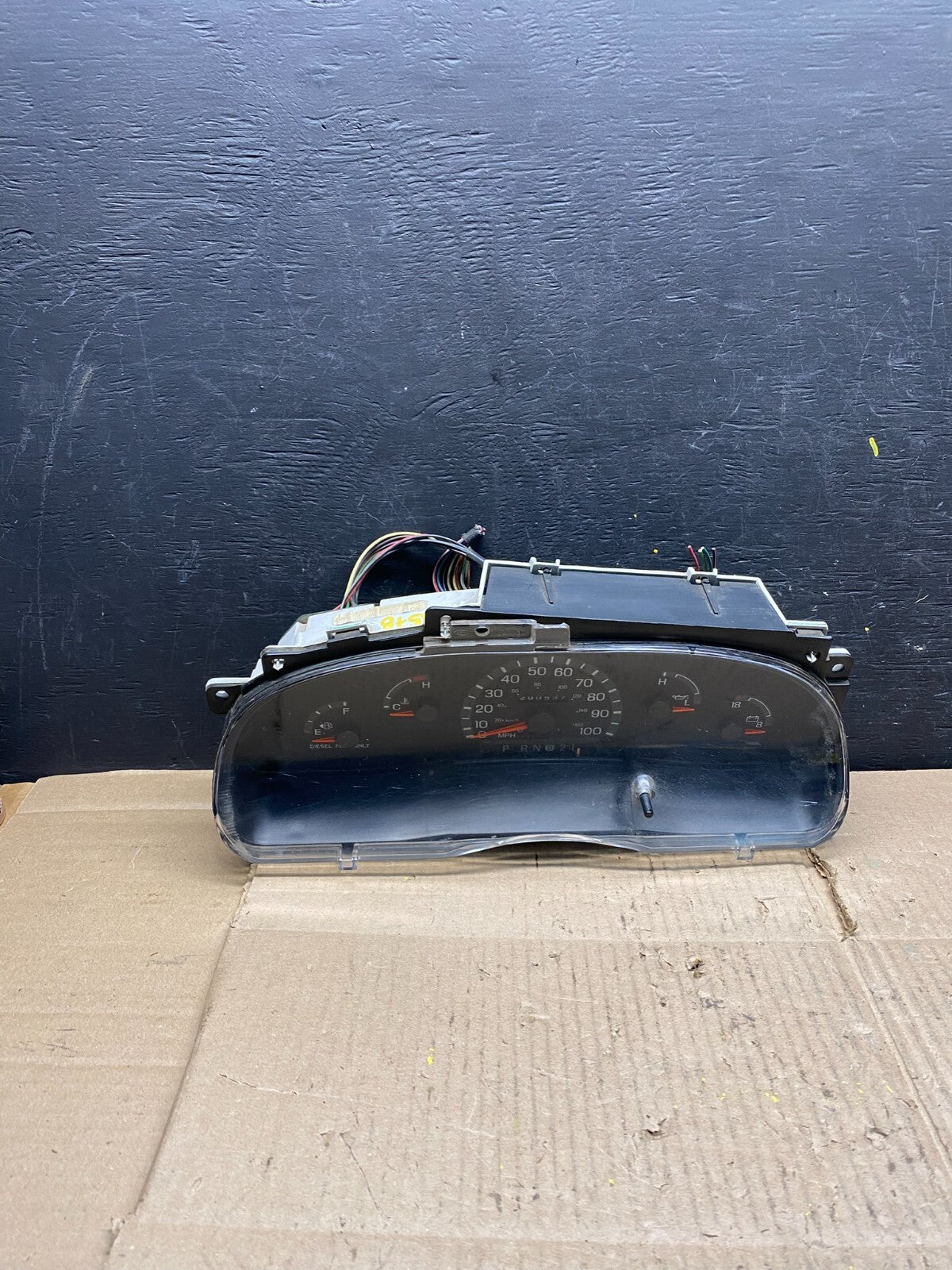 2001 - 2002 Ford Econoline E150 E250 Van Speedometer Instrument Cluster L5578 DG0