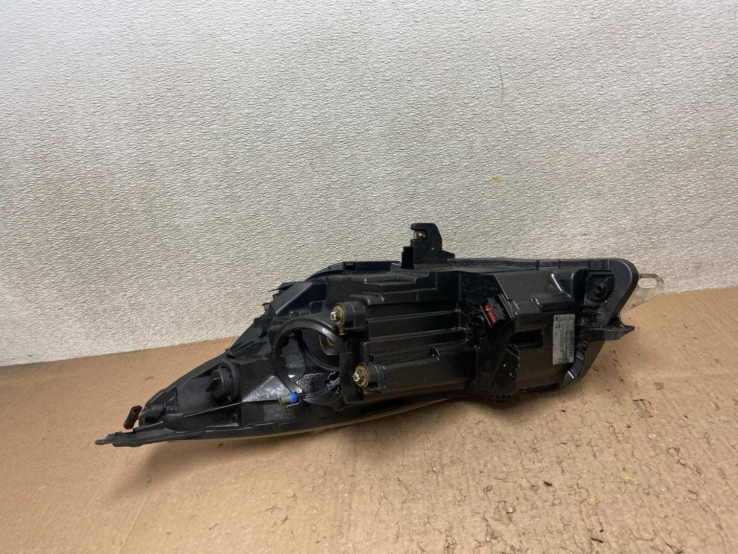 2014 to 2017 Buick Regal Right Passenger RH Side Headlight OEM Y4954 DG7