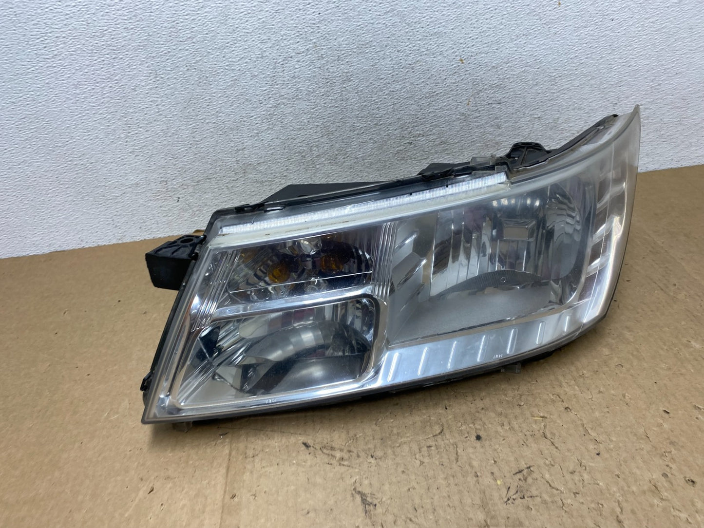 2009 to 2017 Dodge Journey Headlight Left Driver Lh Side Halogen AF9870 DW2
