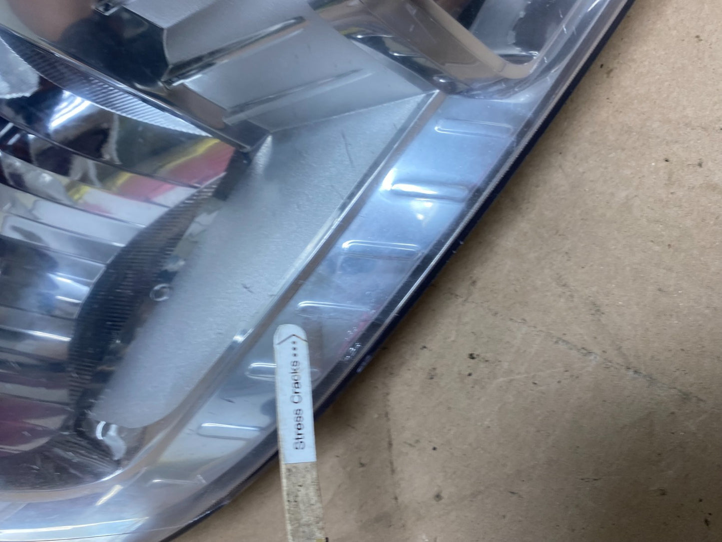 2009 to 2017 Dodge Journey Headlight Right Passenger Rh Halogen AG4531 DW4