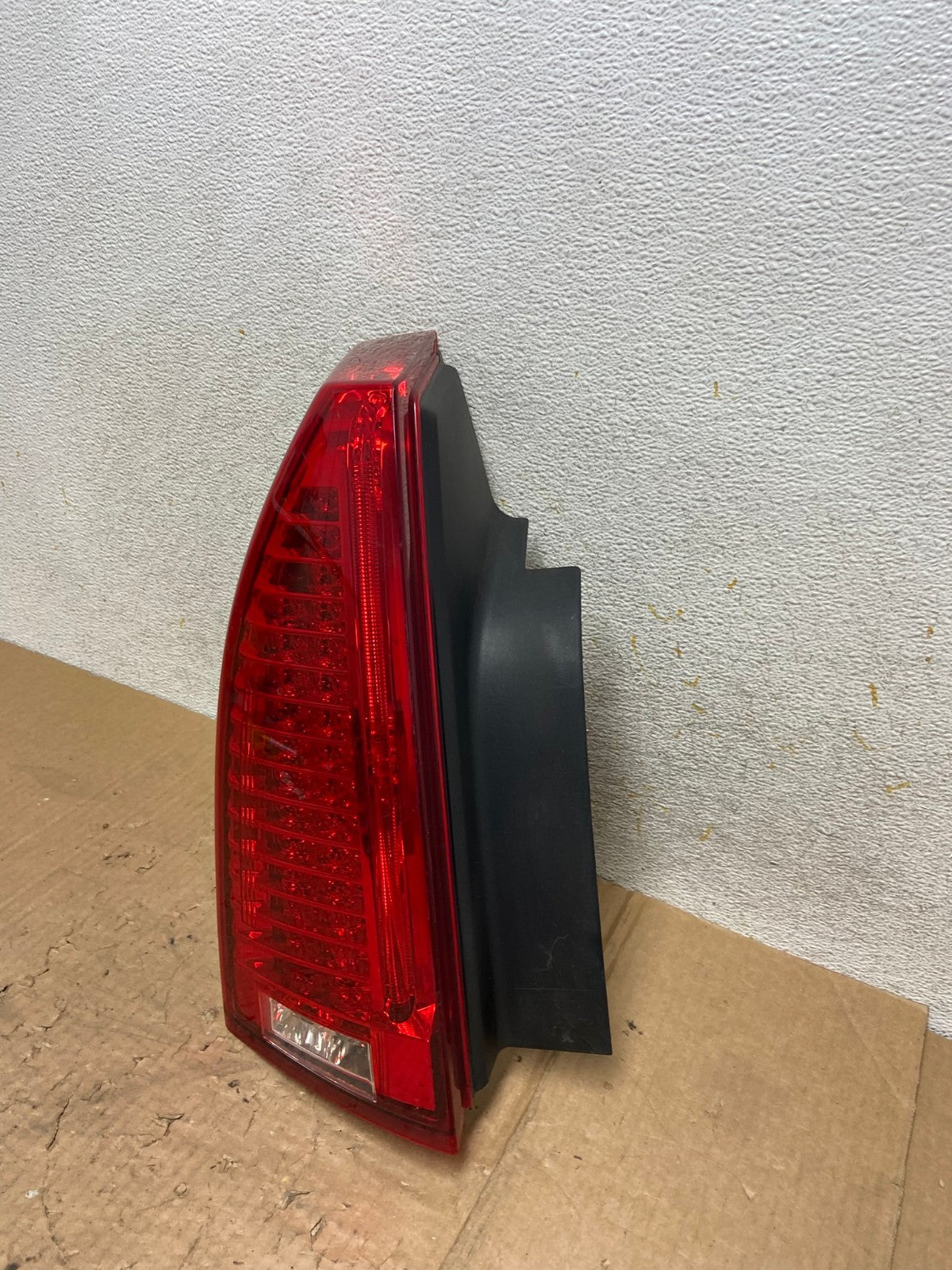 2008 to 2013 Cadillac CTS Left Driver Lh Side Led Side Tail light AI5651 LK1