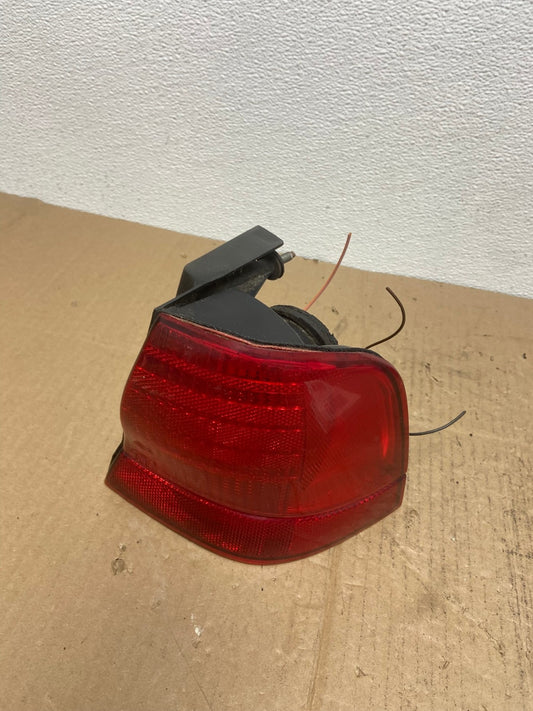 1992 to 1995 Ford Thunderbird Right Passenger Side Tail Light AB8230 LK0