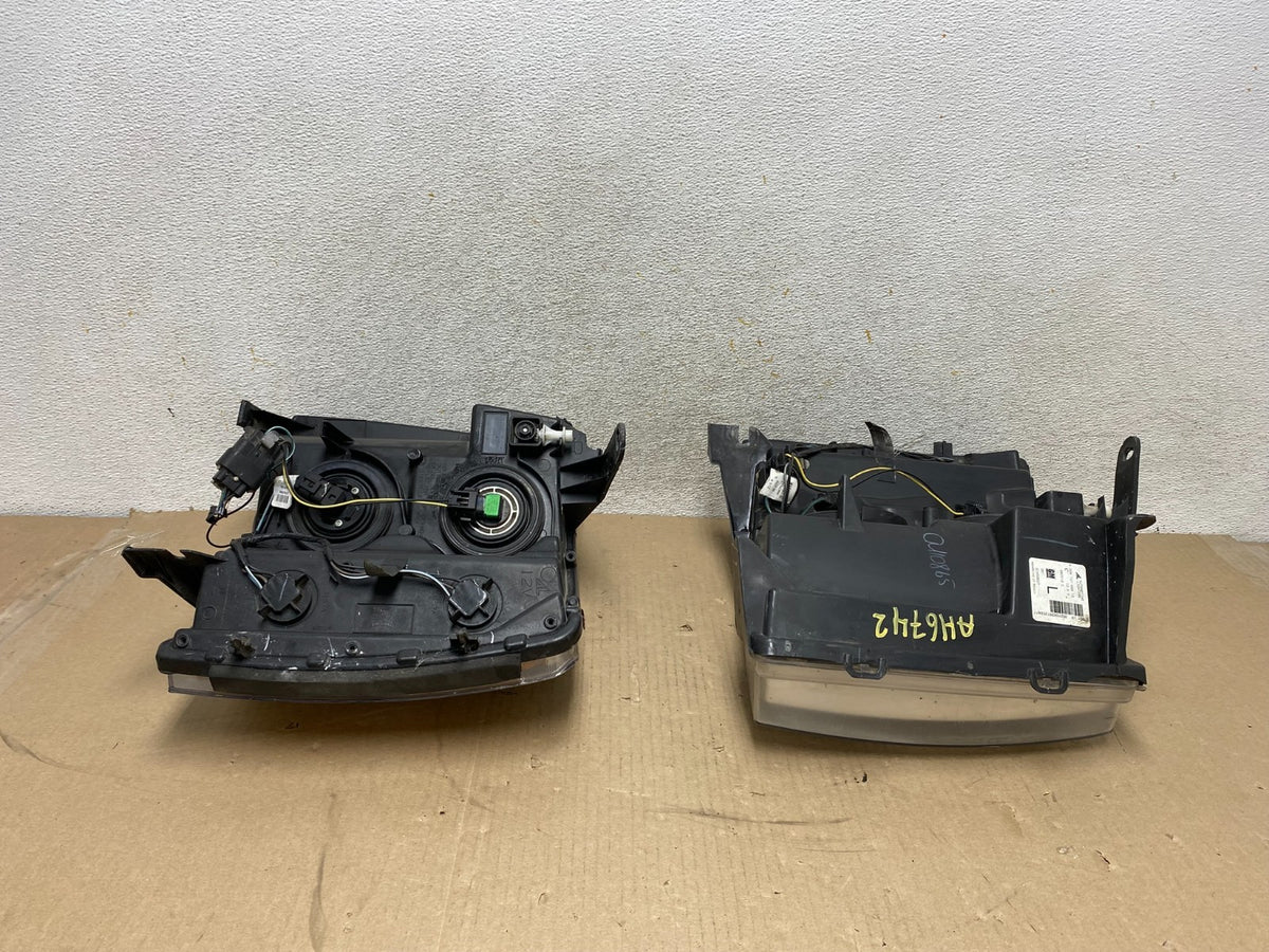 2007 to 2014 Chevrolet Silverado Left+Right Side Headlights AH6742 DW9