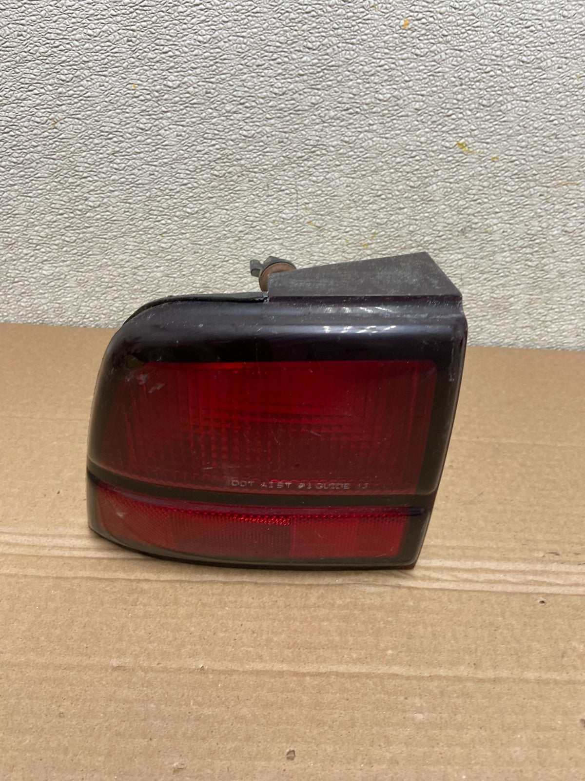 1991 - 1994 Chevrolet Cavalier Left Driver LH Side Tail Light Oem AB0969 LK0