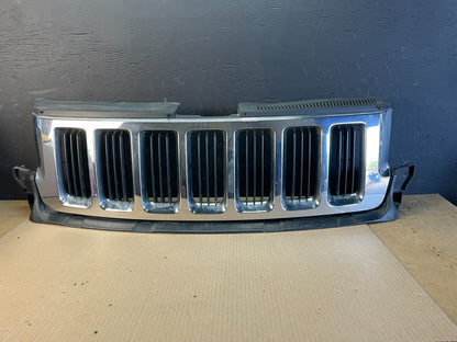2011 to 2013 Jeep Grand Cherokee Front Upper Grill Grille OEM AC2001 DG0