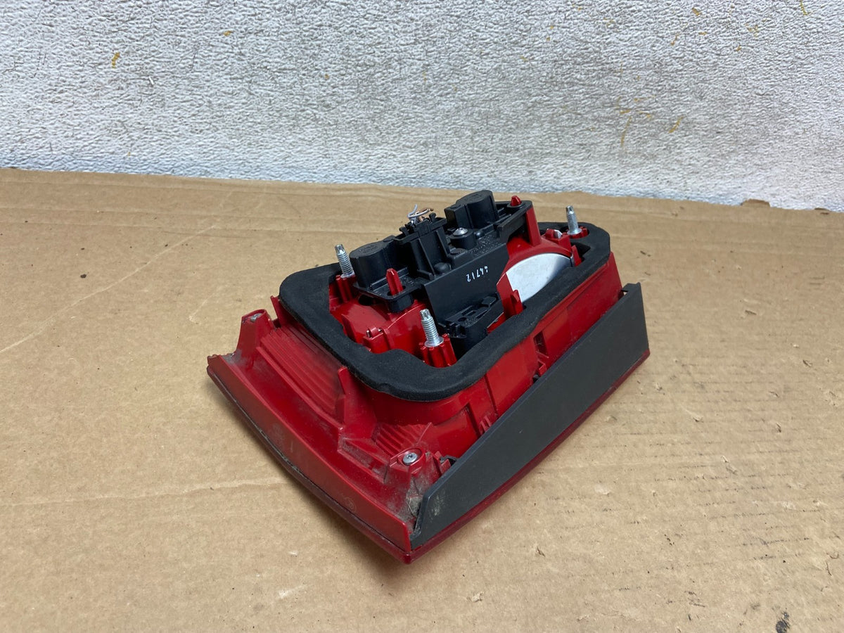 2013-2016 Audi A4 Sedan Right Passenger RH Inner Tail Light ah8348 DG5