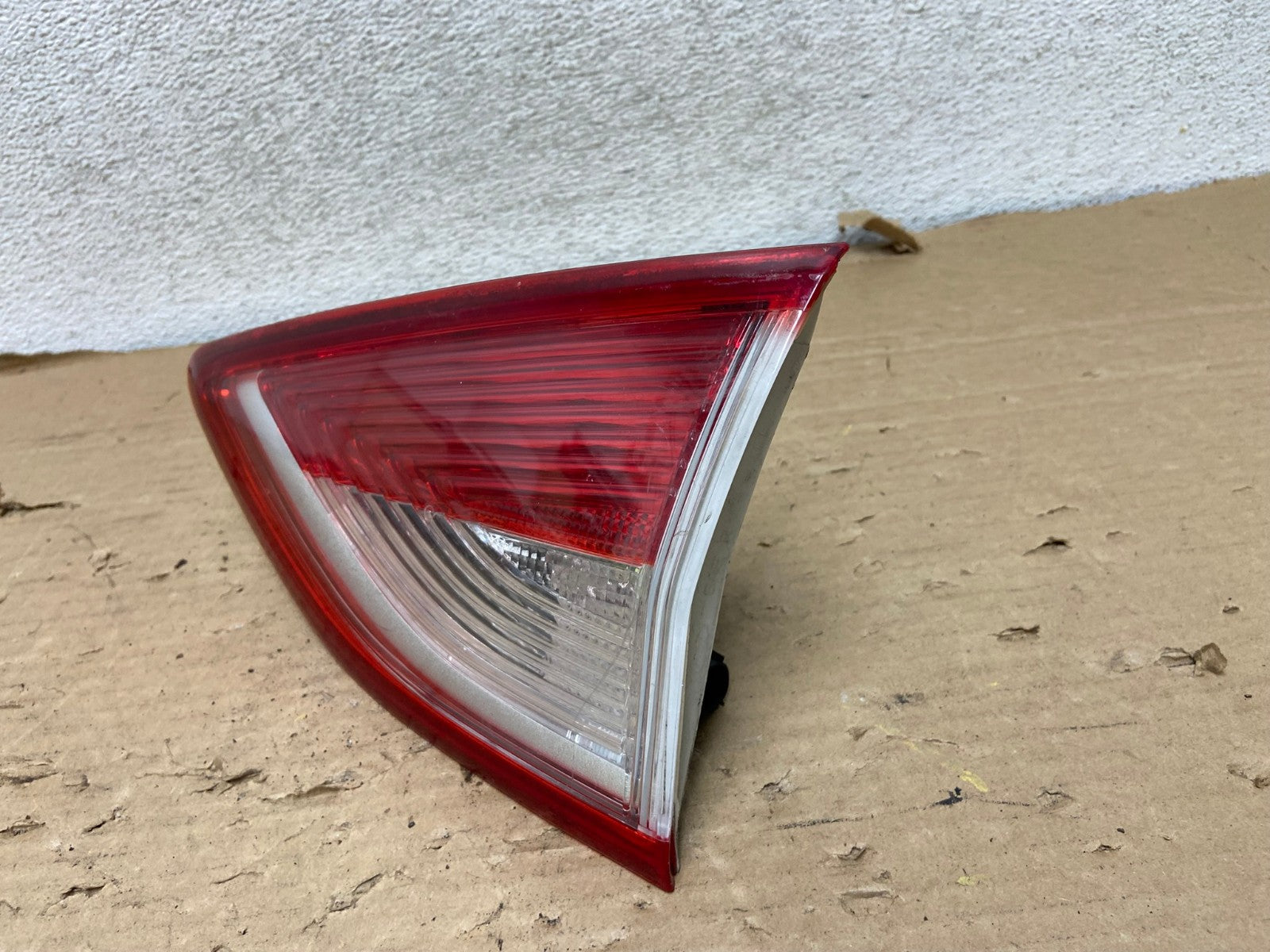 2013 to 2016 Ford Escape Right Passenger RH Side Inner Tail Light AG8296 LK2