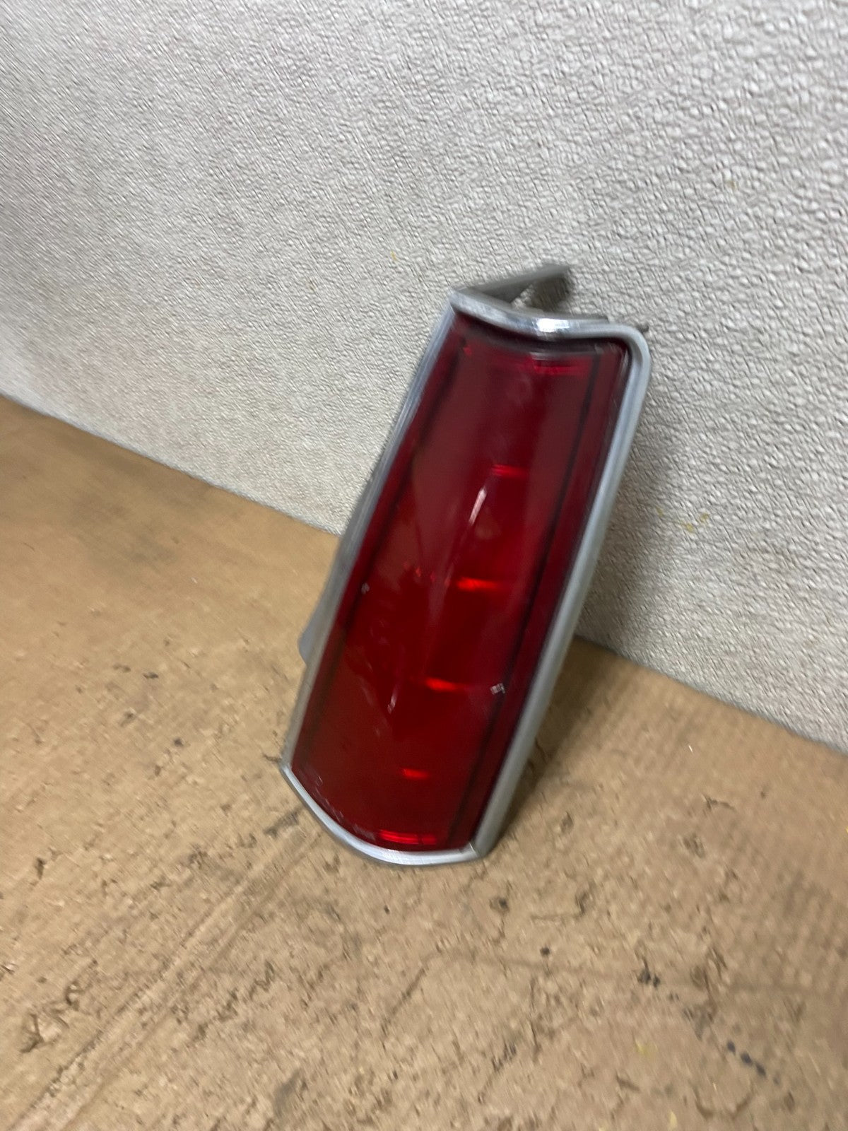 1984 to 1992 Lincoln Mark VII Right Passenger Side Tail Light OEM AA8510 LK1