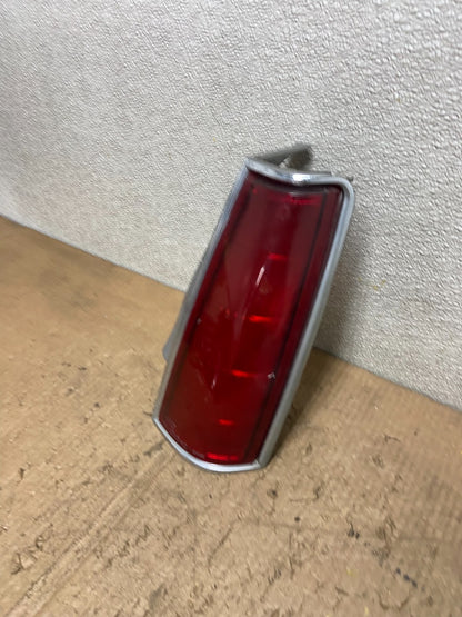 1984 to 1992 Lincoln Mark VII Right Passenger Side Tail Light OEM AA8510 LK1
