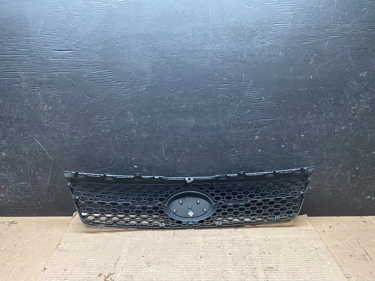 2007 to 2009 Kia Spectra 5 Door Hathcback Front Upper Grill Grille H4428 DG OEM3