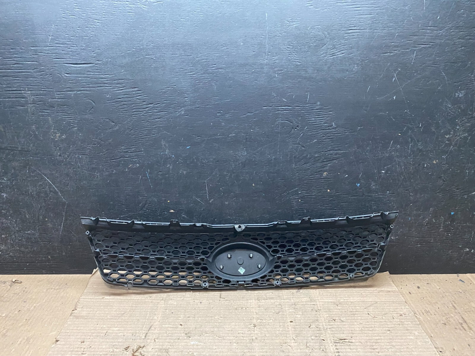 2007 to 2009 Kia Spectra 5 Door Hathcback Front Upper Grill Grille H4428 DG OEM3