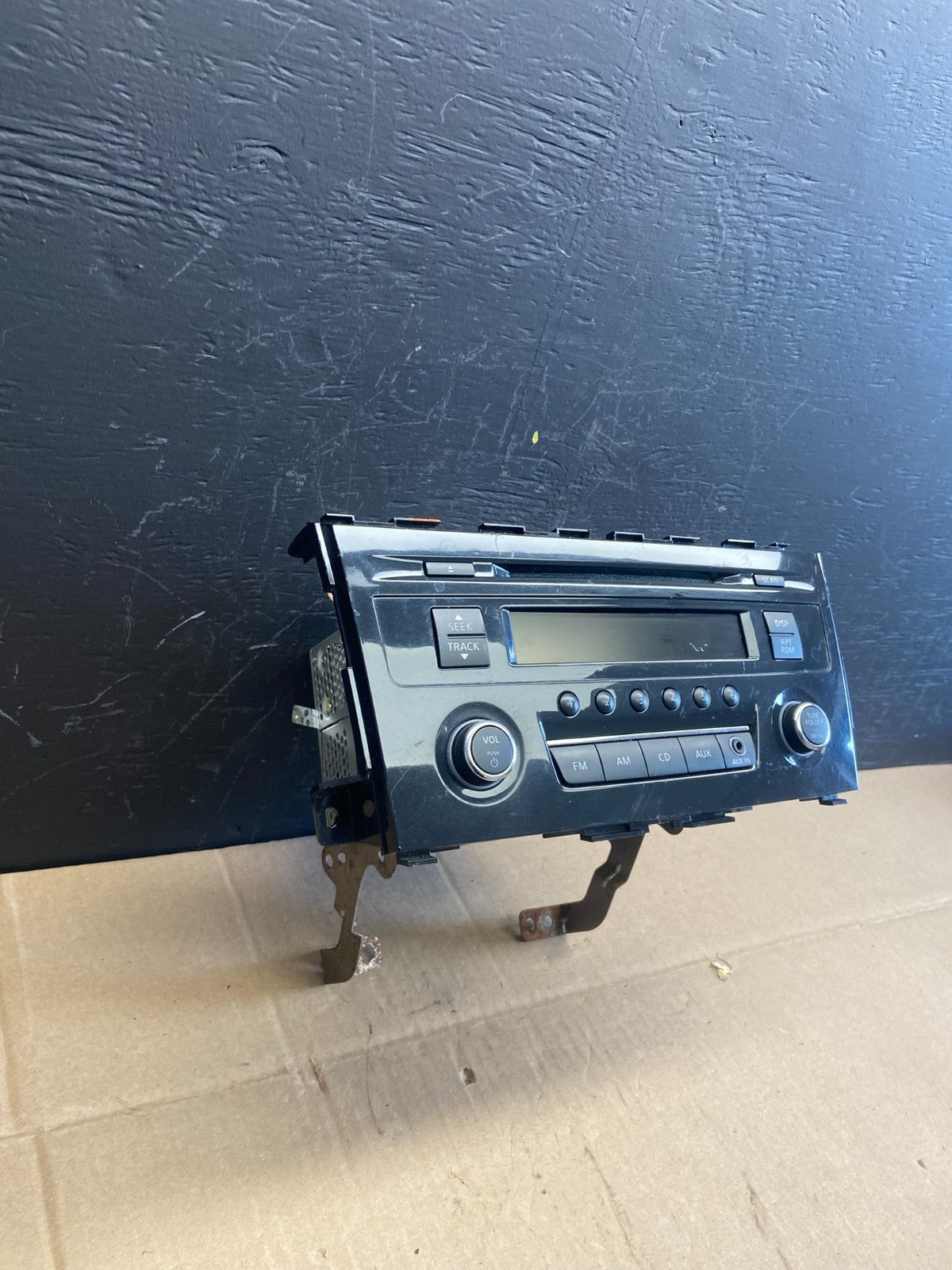 2013 to 2015 Nissan Altima Radio Cd Mp3 Player AUX Port AB9322 DG2