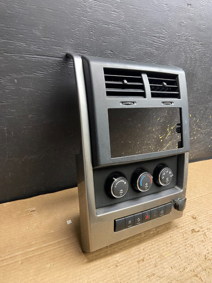 2008 to 2012 Jeep Liberty Dash Climate Temperature Control Radio Bezel w2061 DG2