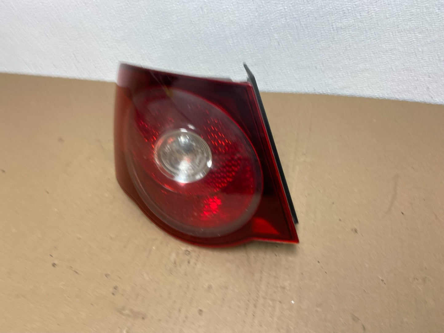 2008 2009 2010 Volkswagen Jetta Left LH Side Tail Light AB6395 DW1