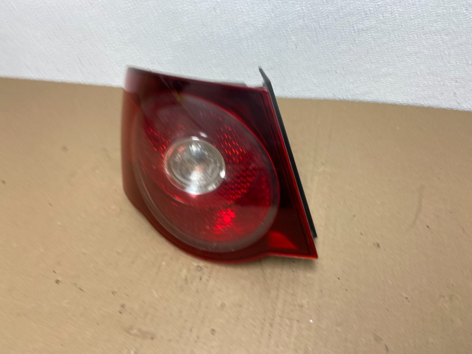 2008 2009 2010 Volkswagen Jetta Left LH Side Tail Light AB6395 DW1