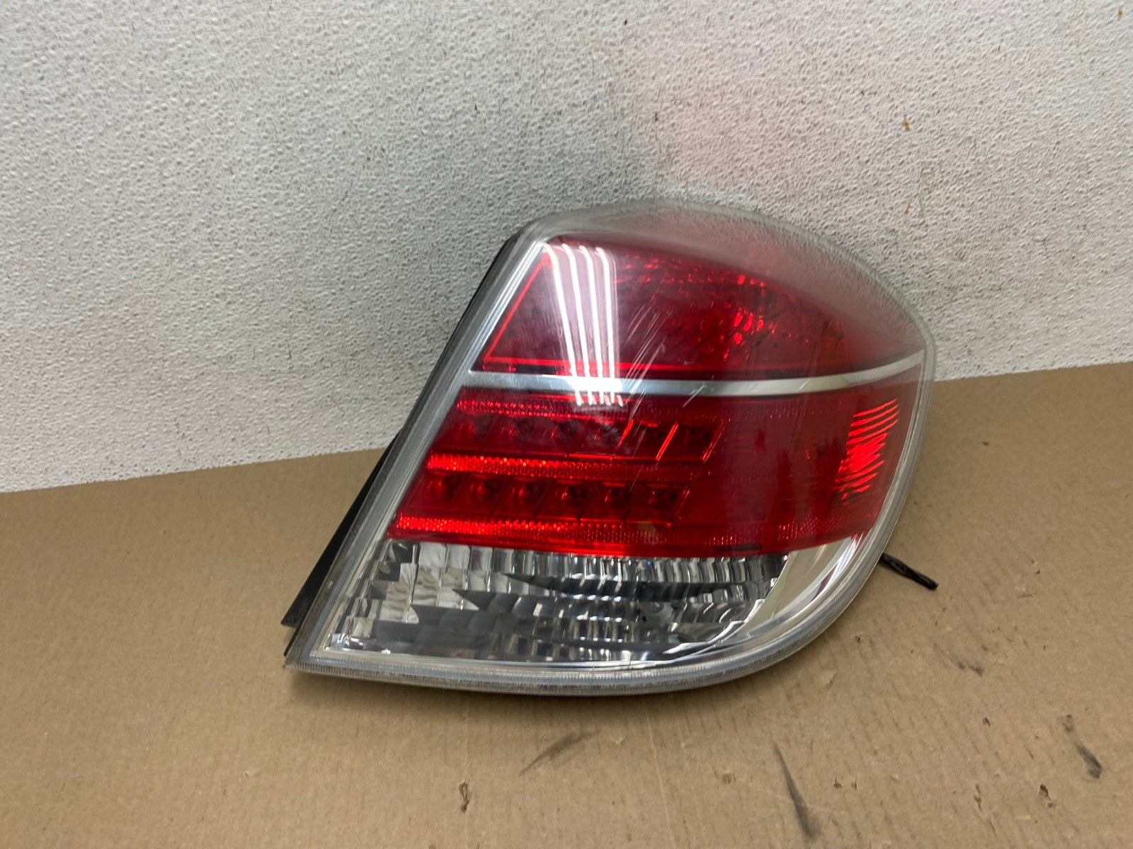2007 2008 2009 Saturn Aura Right Passenger RH Side Tail Light AE6991 LK0