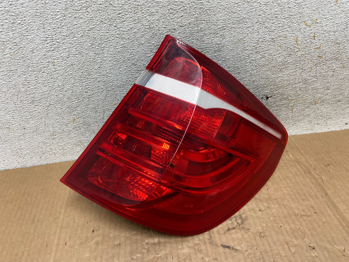 2011 to 2017 BMW X3 Right Passenger RH Side Tail Light AI6554 LK0