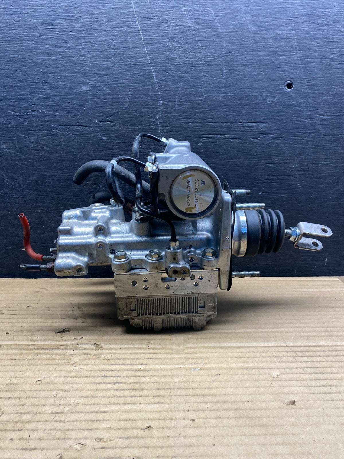 2010 - 2015 Toyota Prius ABS Brake Pump Anti Lock Module AE6253 DW1