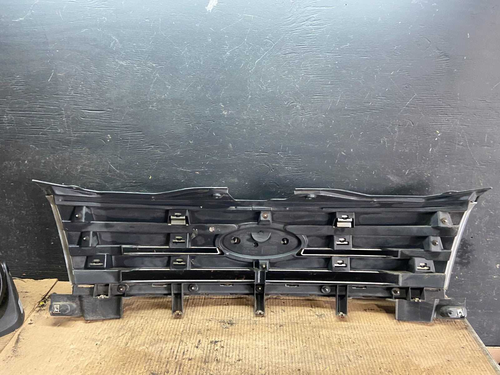 2007 2008 2009 2010 Ford Edge Front Upper Chrome Grill Grille Oem R7203 DG9