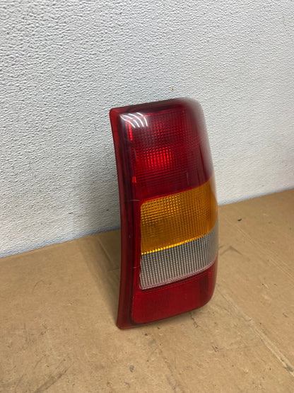 1999-2004 Jeep Grand Cherokee WJ Right Passenger Side Rh Tail Light AC8653 LK2