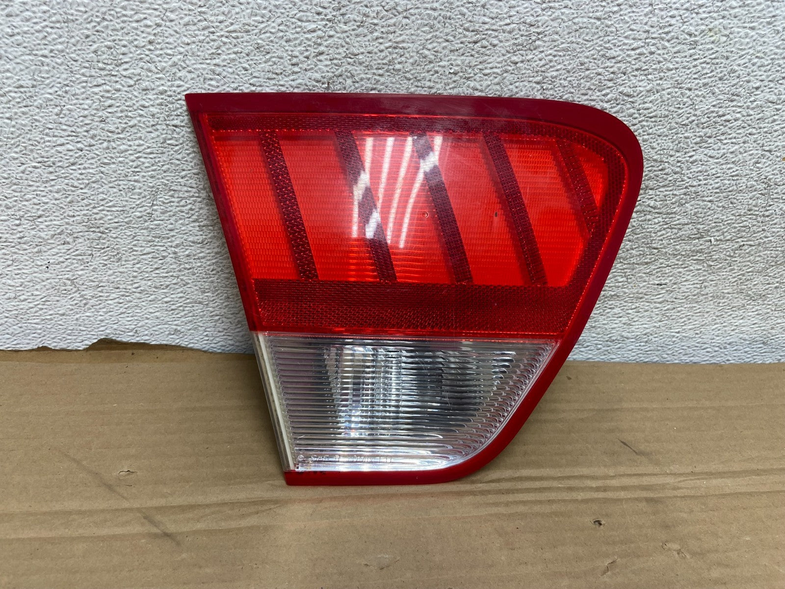 2010-2011 Mercury Milan Left Driver LH Side Inner Tail Light AG8896 DW0
