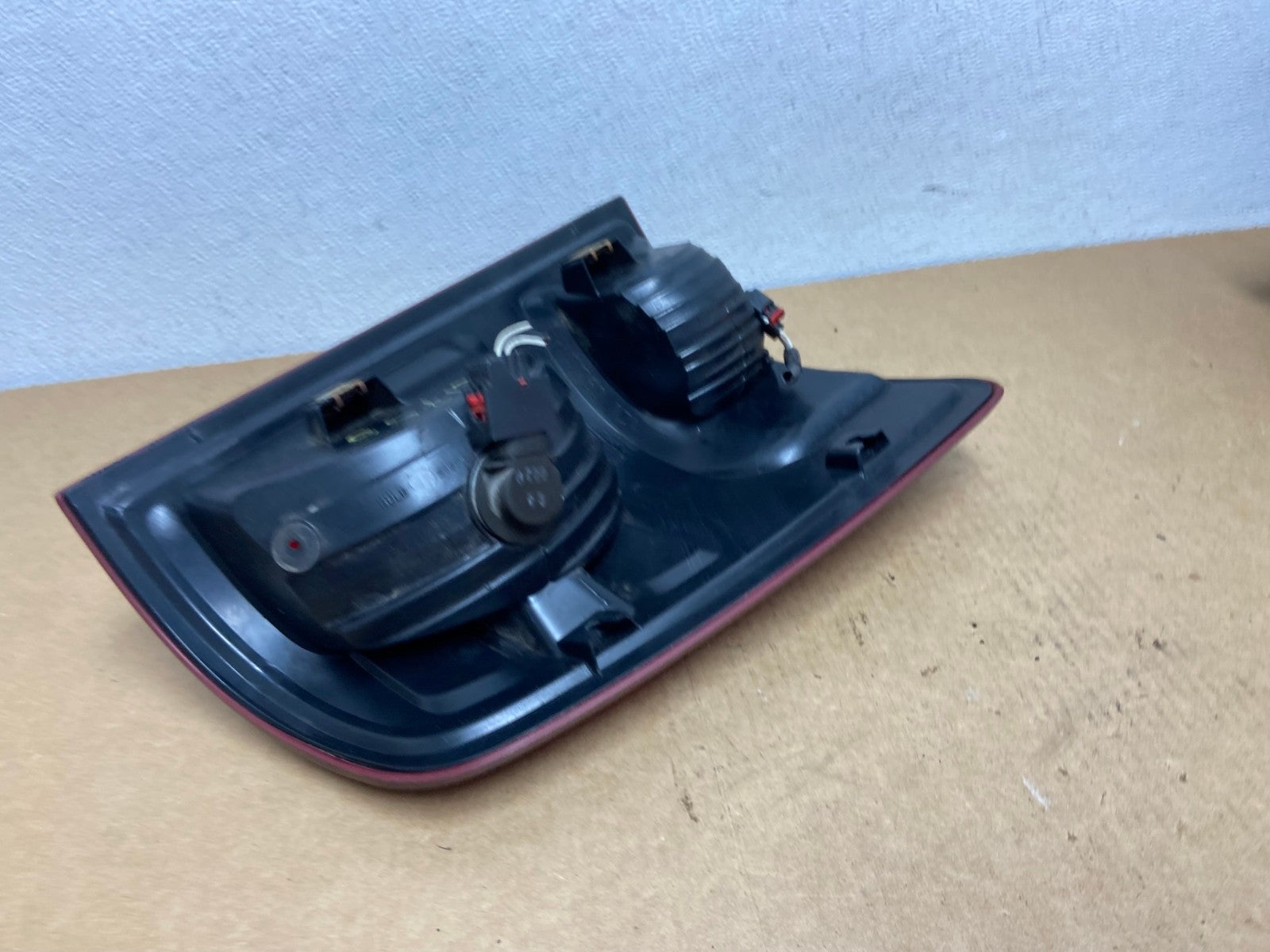 2010 to 2018 Dodge Ram 1500 Right Passenger RH Side Tail Light Oem AC1758 LK5