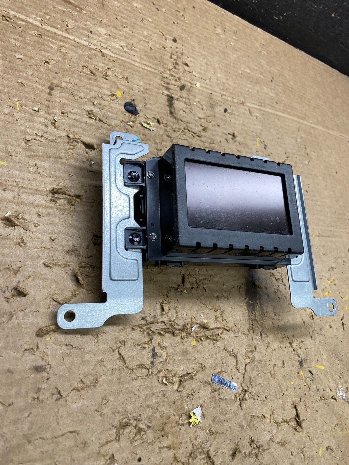 2013 to 2016 Ford Taurus 4.2" Radio Navigation Screen Module x1188 DG1