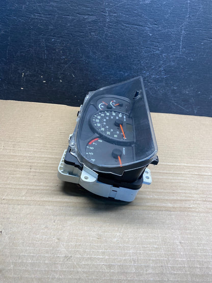 2001 to 2003 Suzuki XL-7 Speedometer Cluster Excluding AF38281