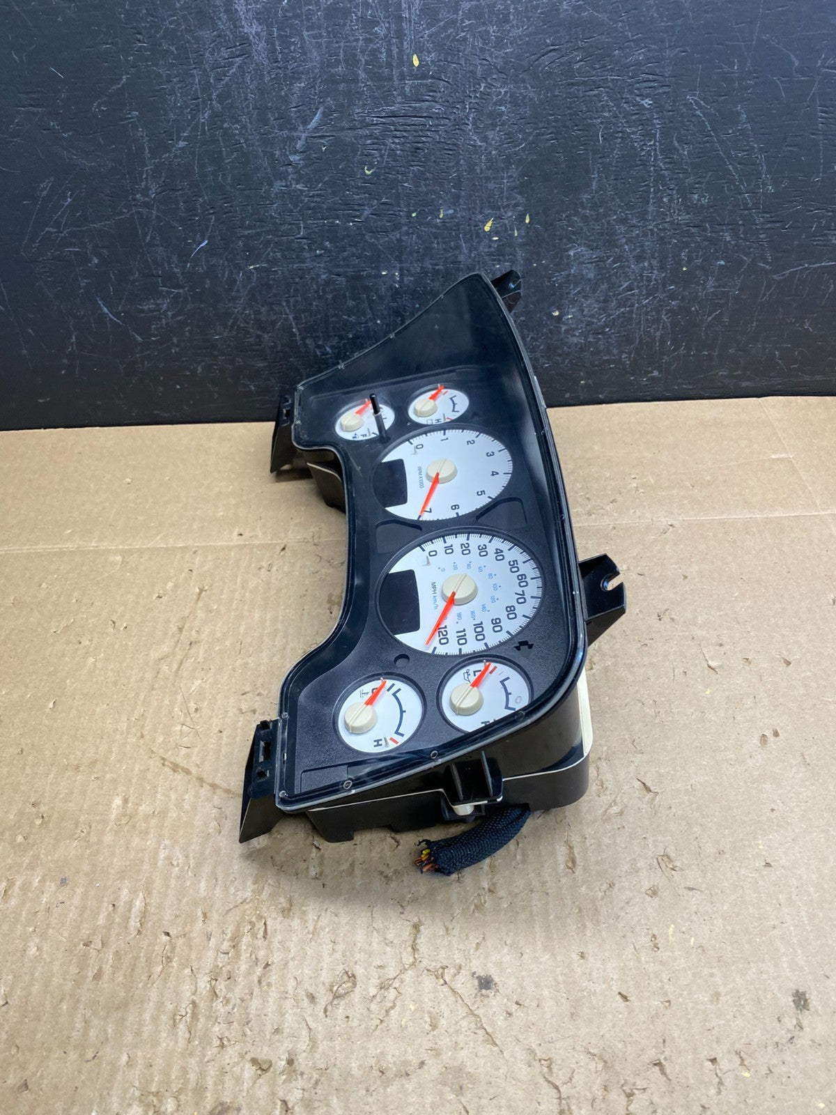 2003 - 2007 Dodge Ram 1500 Instrument Speedometer Gauge Cluster AC9056 DW2