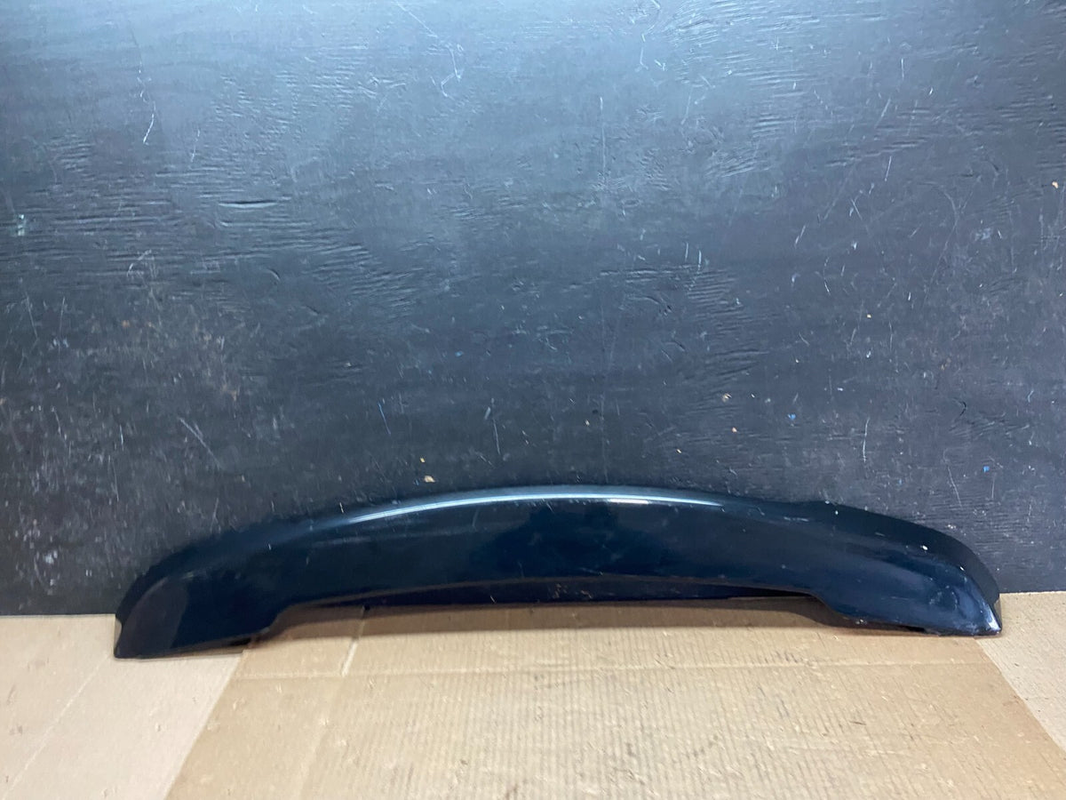 2008 to 2014 Land Rover LR2 Rear Trunk Tail Light Lift Gate Spoiler I7323 DG0