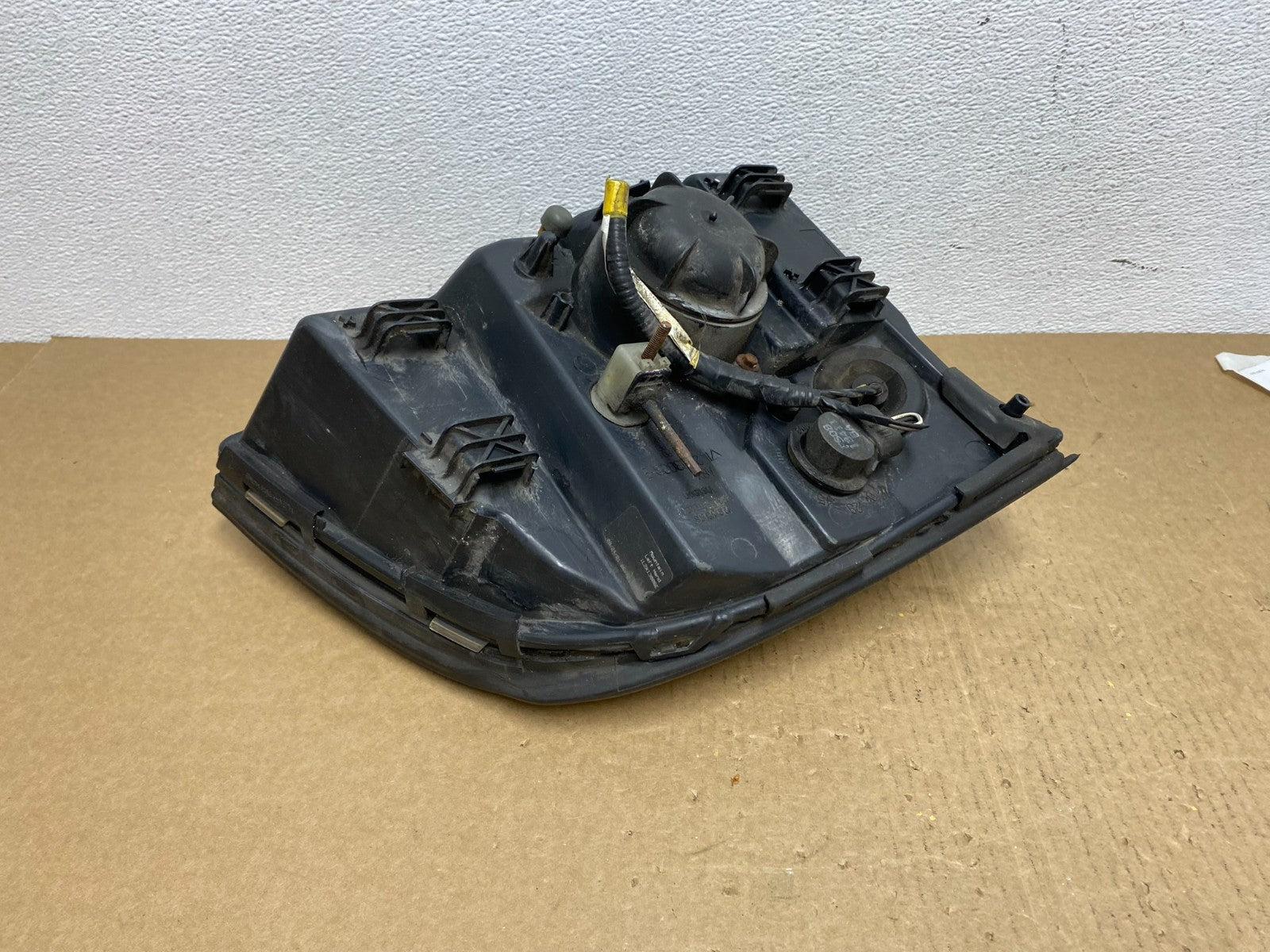 2002-2005 Mercury Mountaineer Left Driver Lh Side Halogen Headlight AC1198 DW5