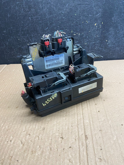 2005 Jeep Grand Cherokee Integrated Power Fuse Box 04839337ac AF6324 DG5