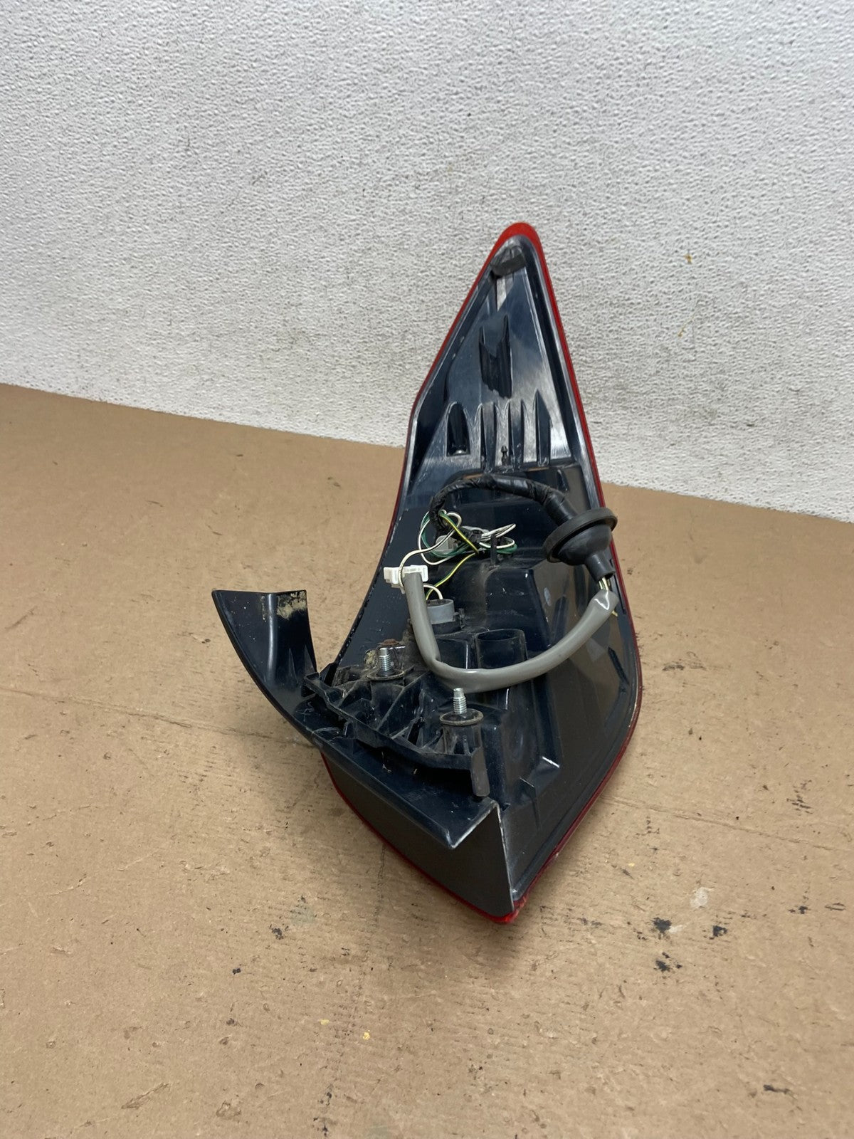 2015 to 2019 Infiniti Q70 Left Driver LH Side Tail Light AF5152 DG5