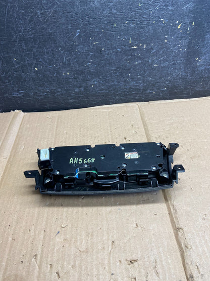 2009-2014 Nissan Murano AM FM Radio CD Control Panel AH5668 DG3