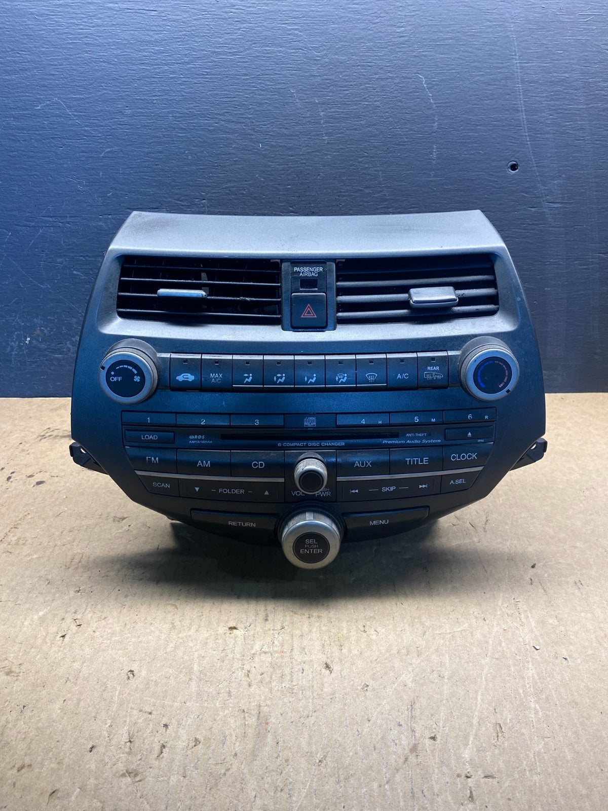 2008 - 2012 Honda Accord Front Radio Control AM./FM CD Climate Control AC9228 DG0