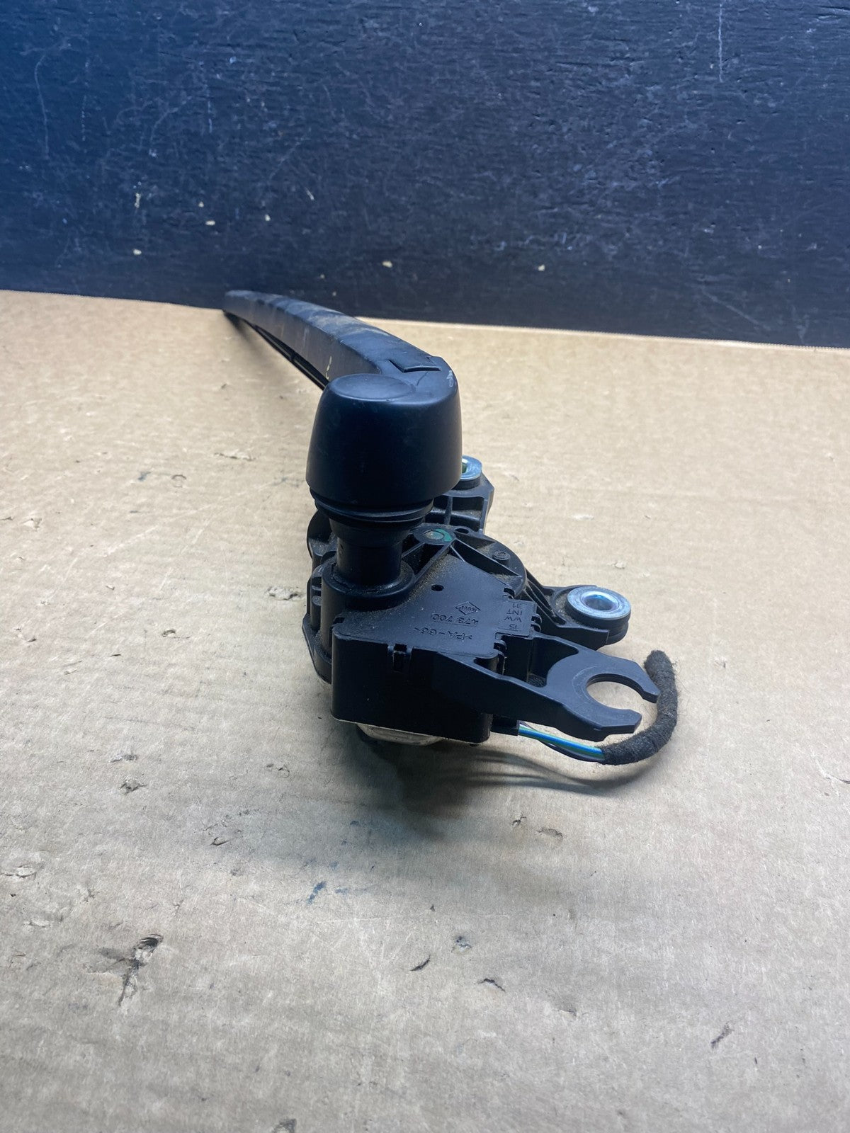 2007 to 2015 Audi Q7 Rear Windshield Washer Wiper Motor AF6648 DG4
