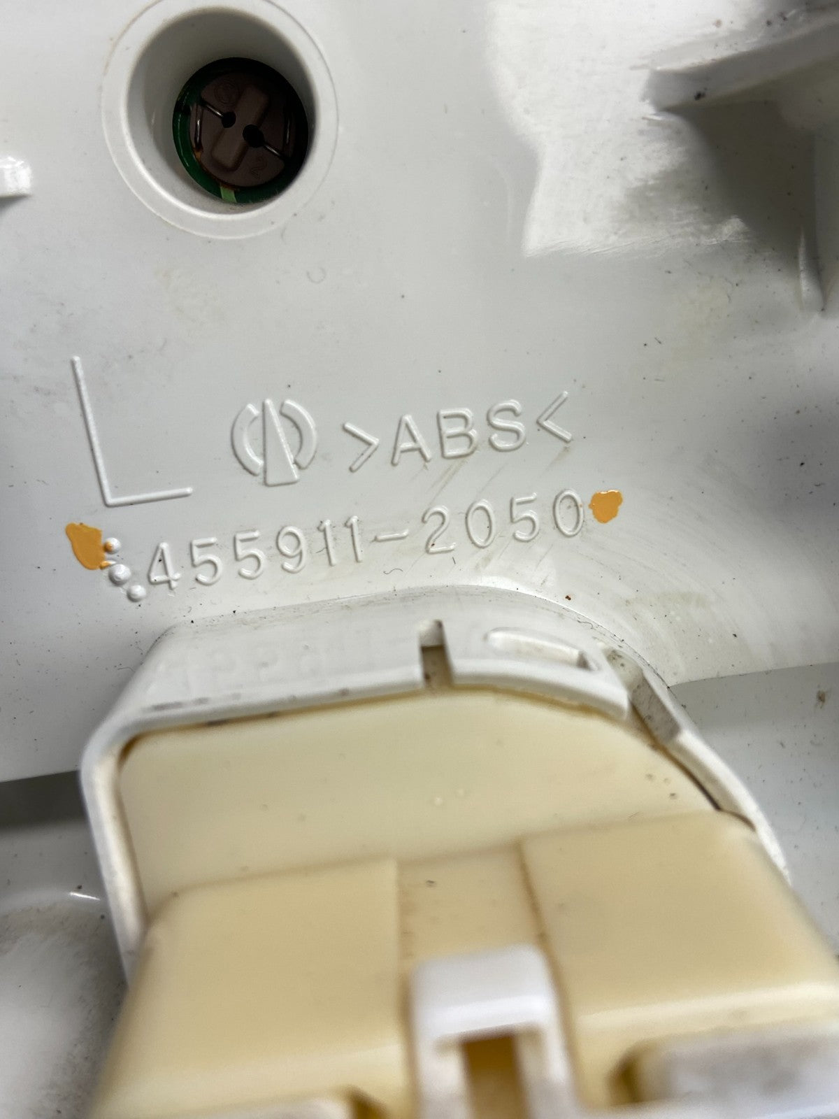 2004 - 2005 Toyota RAV4 A/C Heater Climate Control Unit Switch ai2693 DG5