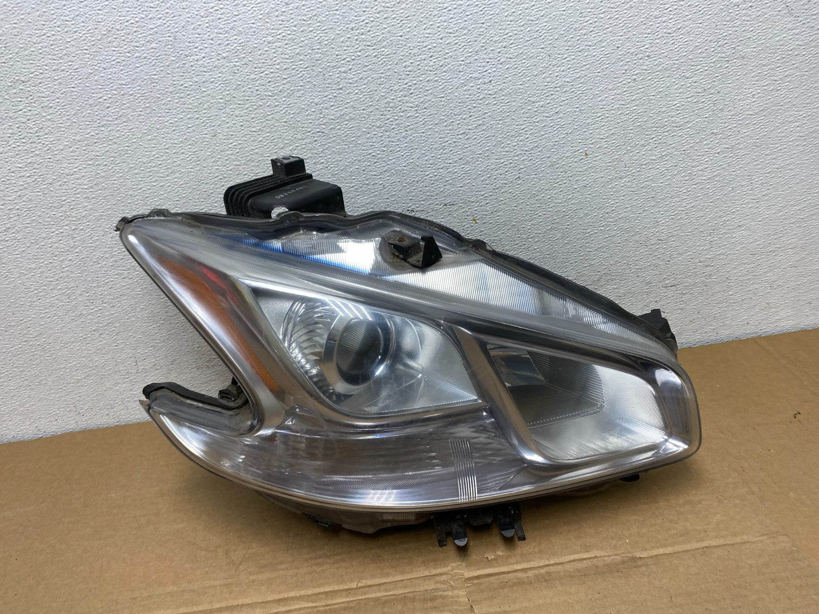 2009 - 2014 Nissan Maxima Headlight Right Passenger Xenon HID DEPO AD3788 DW0