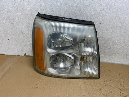 2002-2006 Cadillac Escalade Right Passenger Side Xenon HID Headlight AH28650