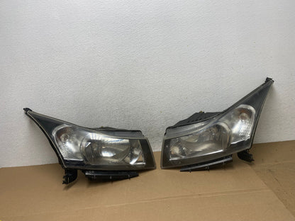 2011 to 2015 Chevrolet Cruze Halogen Left+Right Set Headlights AF4330 LK0