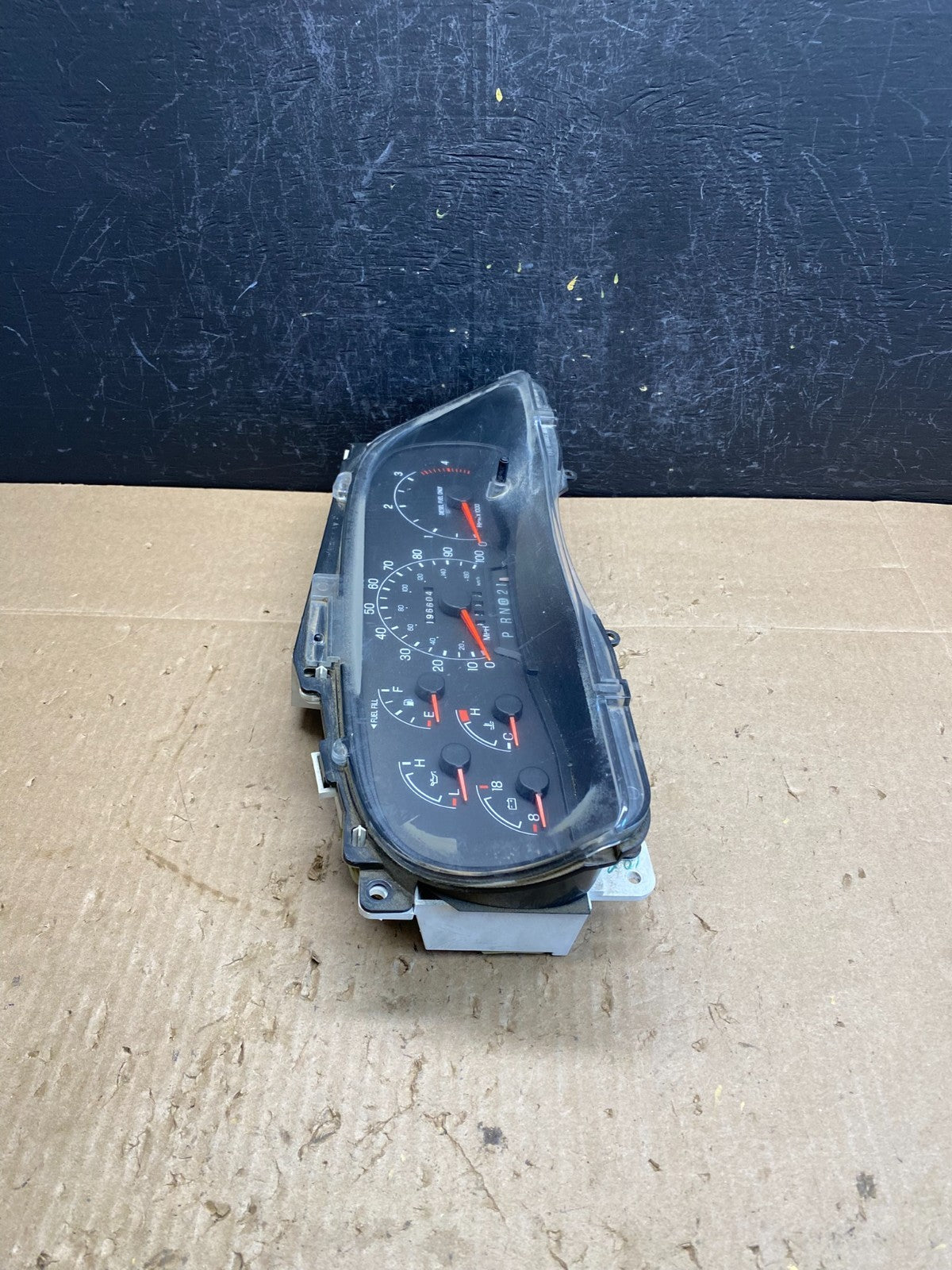 1999 - 2001 Ford F150 F-150 Speedometer Cluster Gauge AC9057 DW1