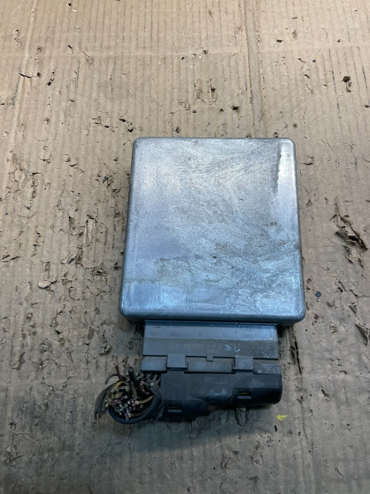 2002 Ford Van E150 E250 5.4L Engine Control Module 3C2A-12A650-AB x4609 DG2