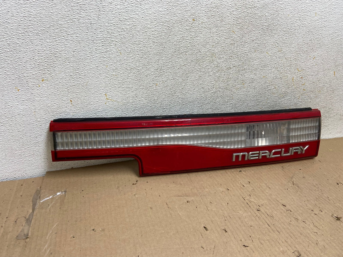 1996 to 1998 Mercury Villager Right Passenger Side Inner Tail Light AH59141