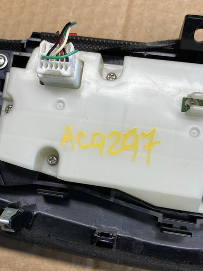 2013 to 2018 Nissan Pathfinder Radio Audio Climate Control AC9297 DG7