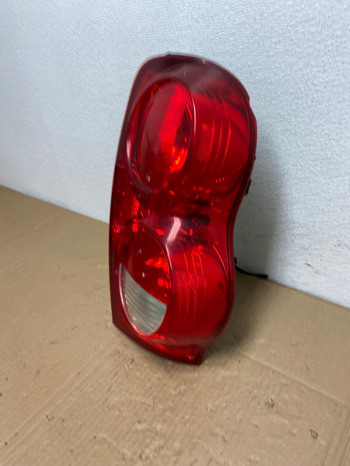 2004-2009 Dodge Durango Tail Light Right Passenger RH Side AC3825 LK1