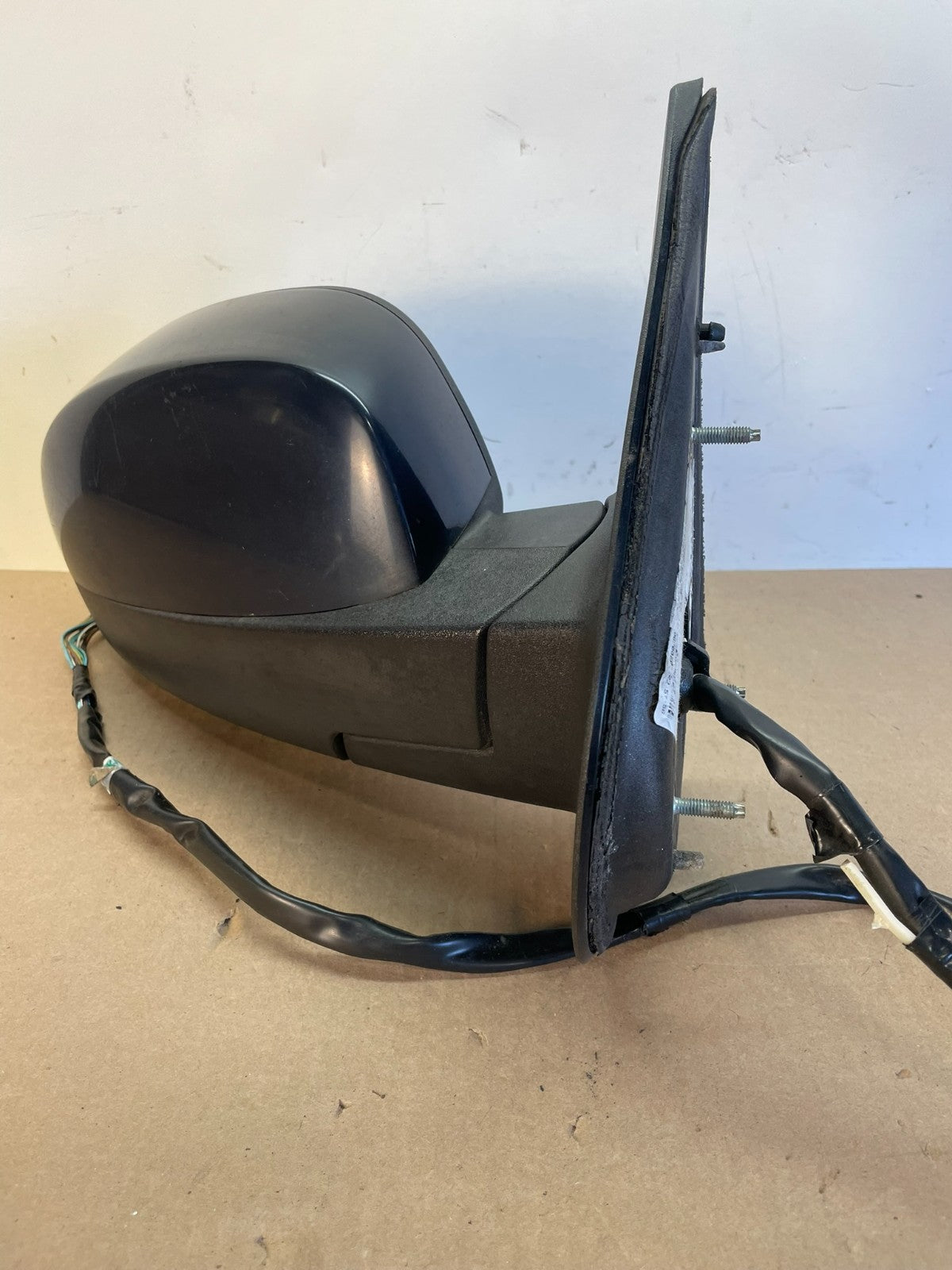 2007 - 2013 Chevrolet Silverado Sierra Right Passenger Side Mirror AI0860 DG1