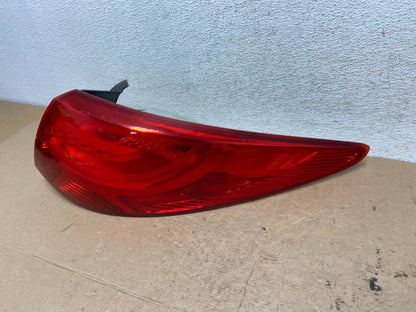 2010 to 2015 Hyundai Tucson Right Passenger RH Tail Light AF4926 DW1