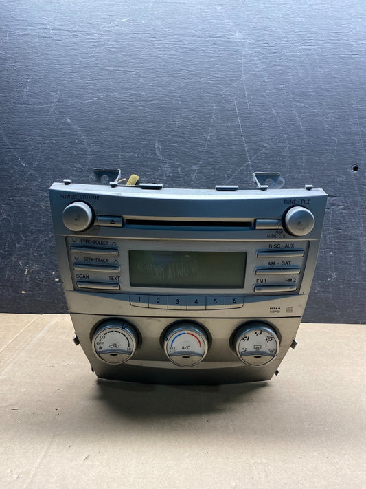 2010 2011 Toyota Camry Radio AM/FM CD Player Climate Control AG3602 DG0